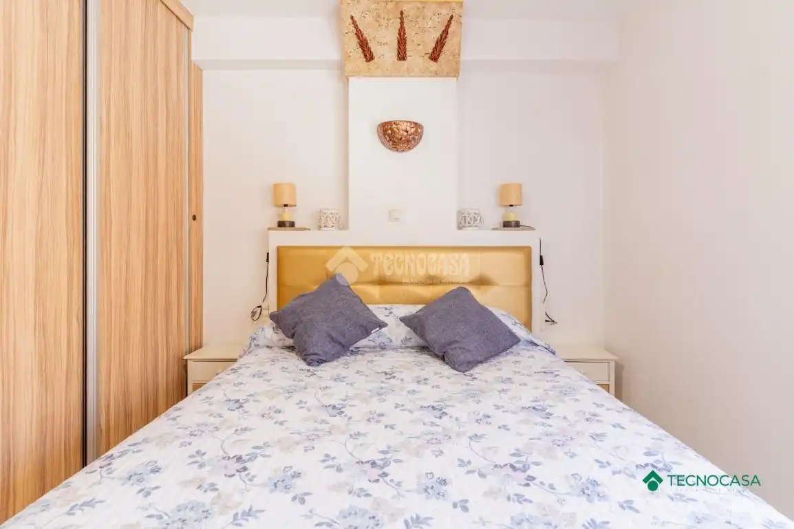 Dormitori de Pis en venda en Roquetas de Mar amb Aire condicionat i Terrassa