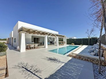 Villa avec piscine à vendre à Punta Grossa