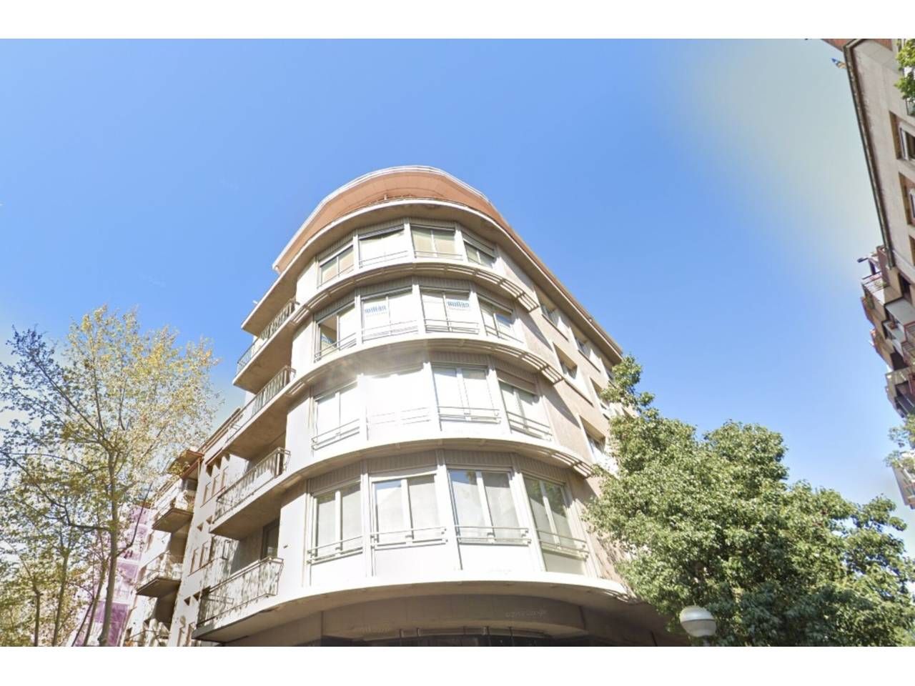 Vista exterior de Oficina de lloguer en Sabadell amb Aire condicionat