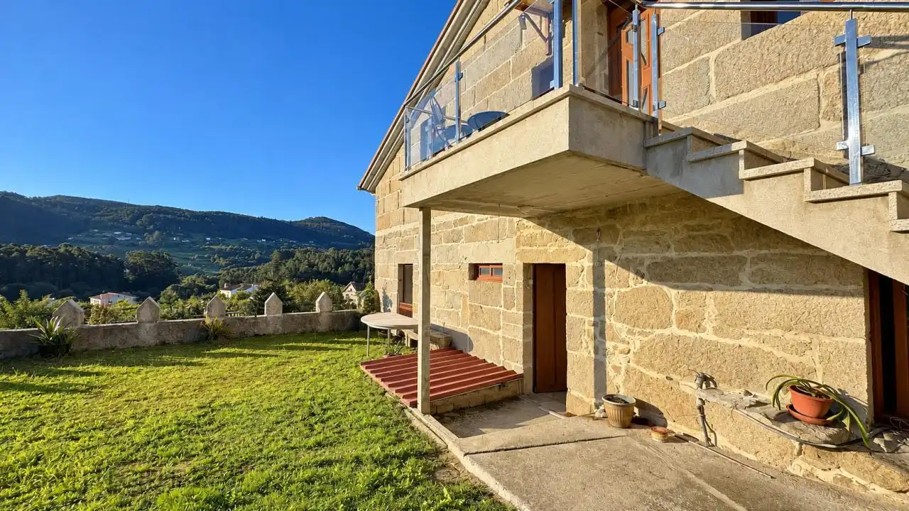 Casa amb jardí en venda a Marín, imagen 6