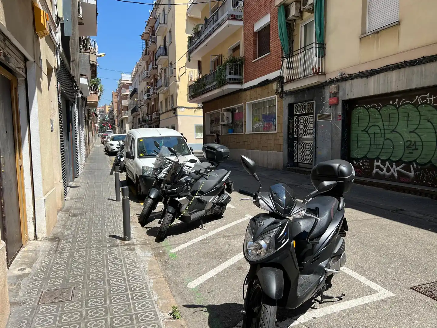 Vista exterior de Garaje en venta en Barcelona