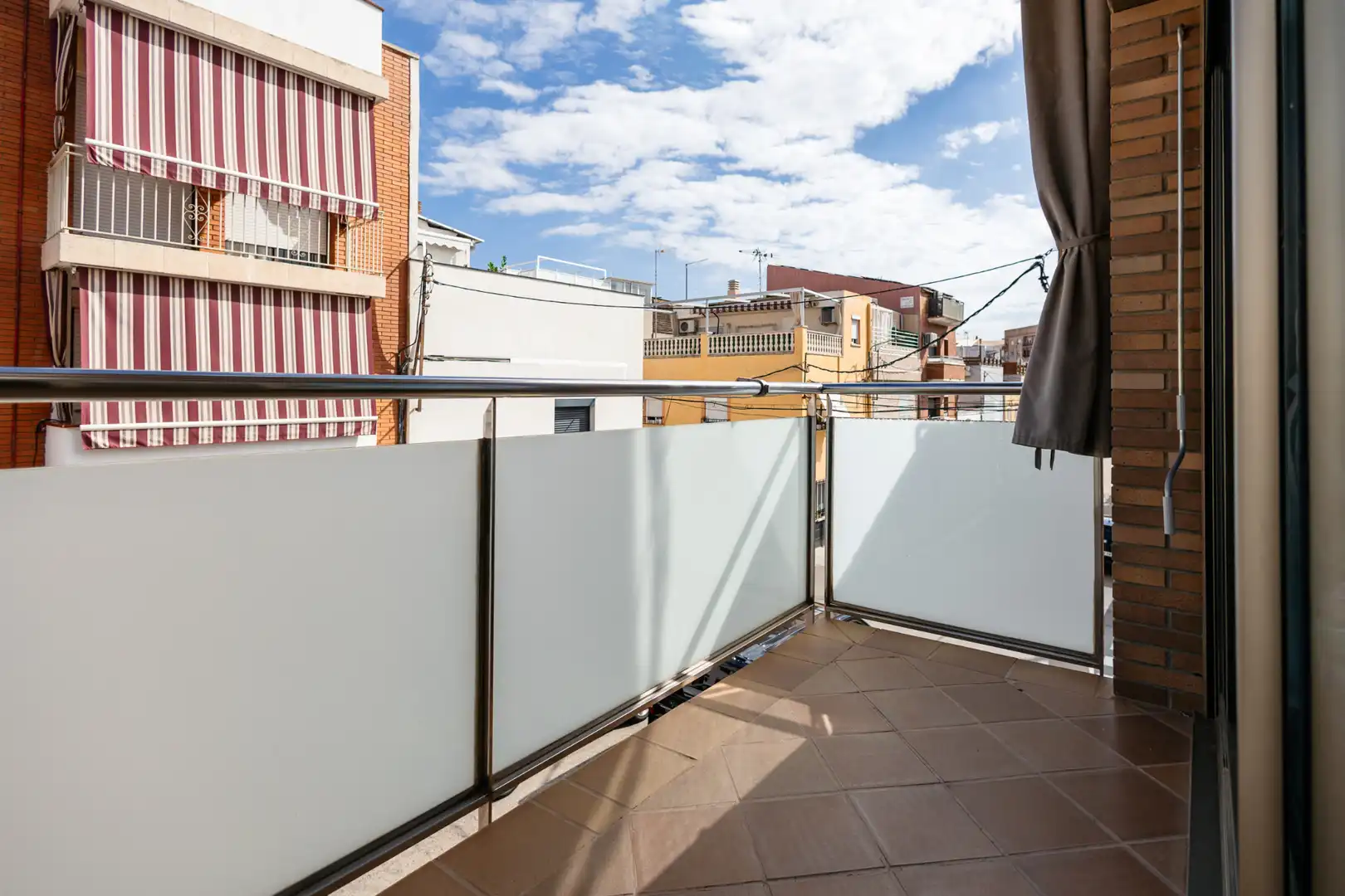 Adosado con balcón en venta en Carrer de Pau Claris, imagen 13