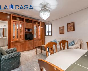 Living room of Flat for sale in  Madrid Capital