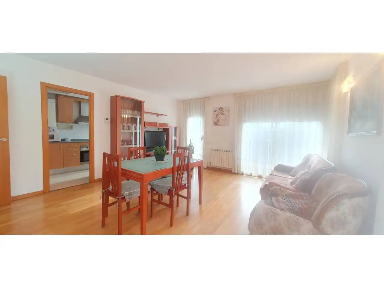 Exterior view of Flat for sale in Sant Vicenç de Castellet  with Heating, Parquet flooring and Storage room
