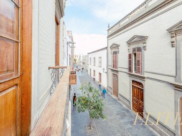 Residential for sale in Calle REYES CATOLICOS