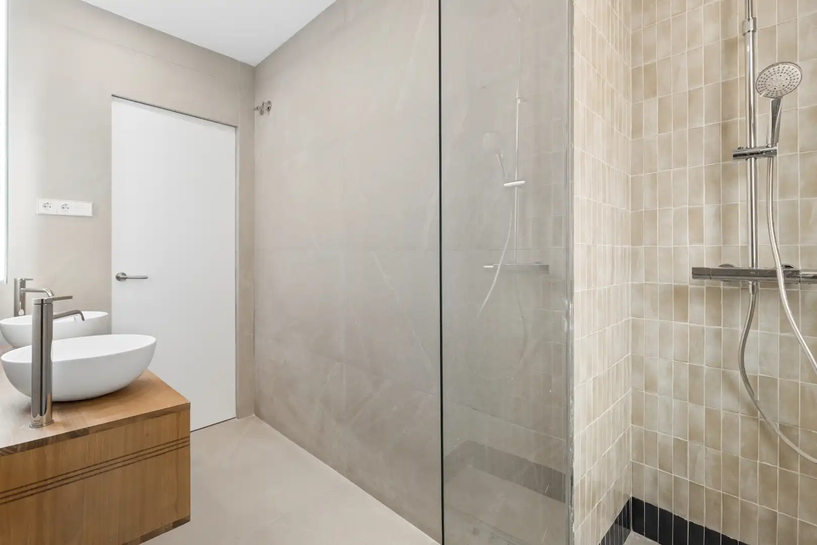 Baño de Piso en venta en Madrid con Aire acondicionado, Calefacción y Parquet