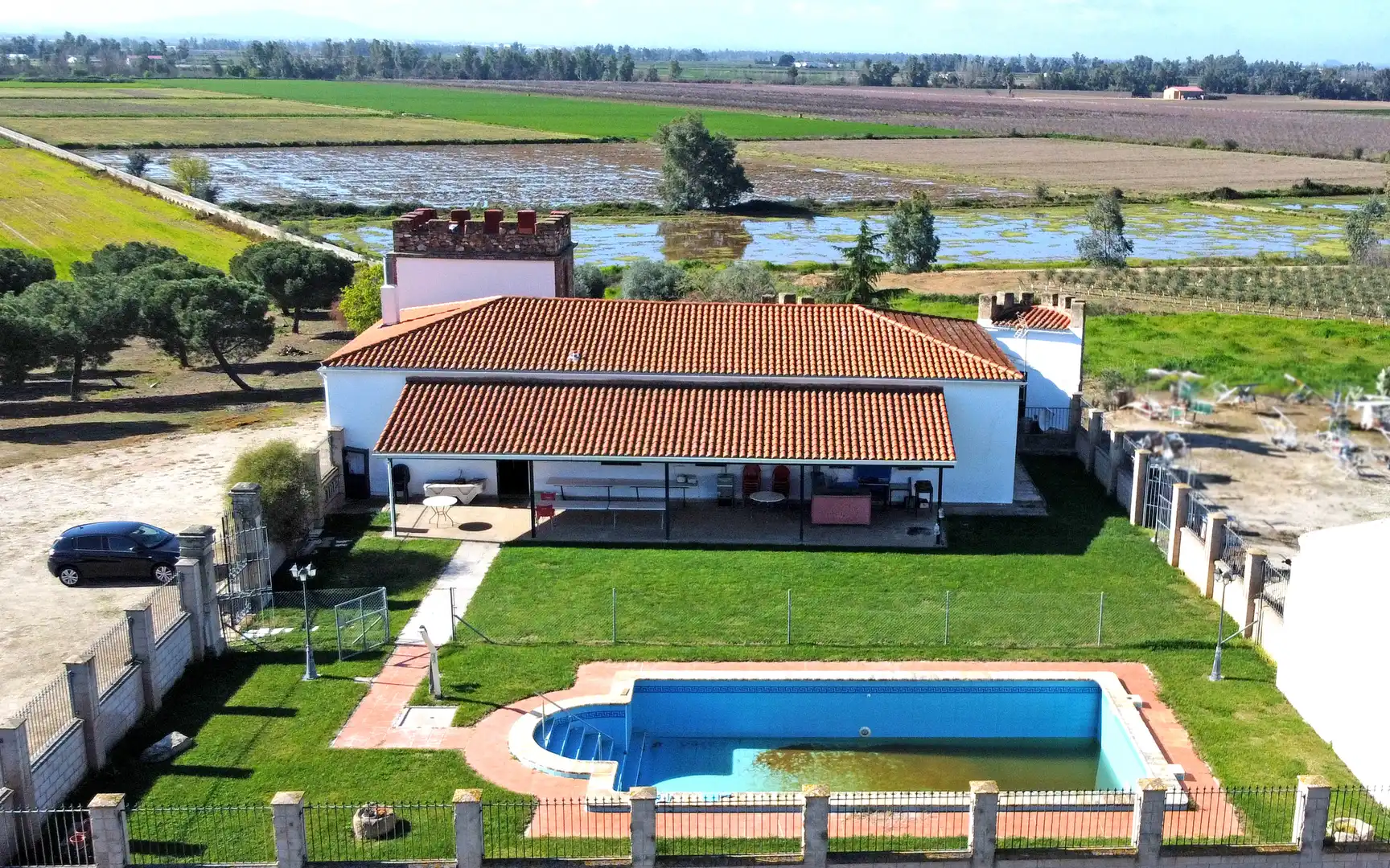 Houses for sale in Calle Lopez de Ayala, Rena