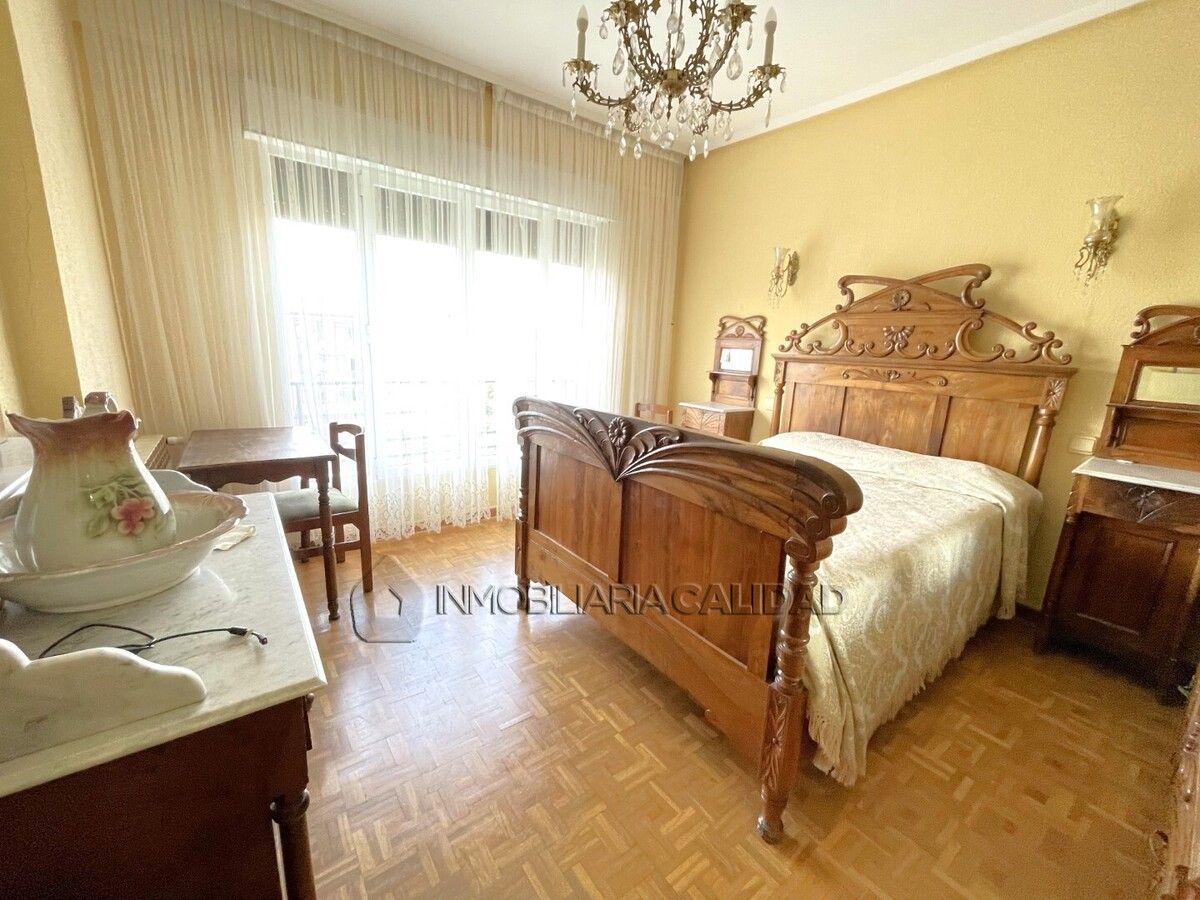 Habitación de Piso en venta en Burgos Capital con Calefacción y Terraza