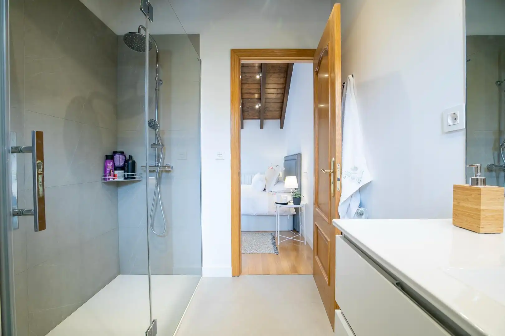 Baño de Casa o chalet en venta en Sabiñánigo con Calefacción, Jardín privado y Terraza