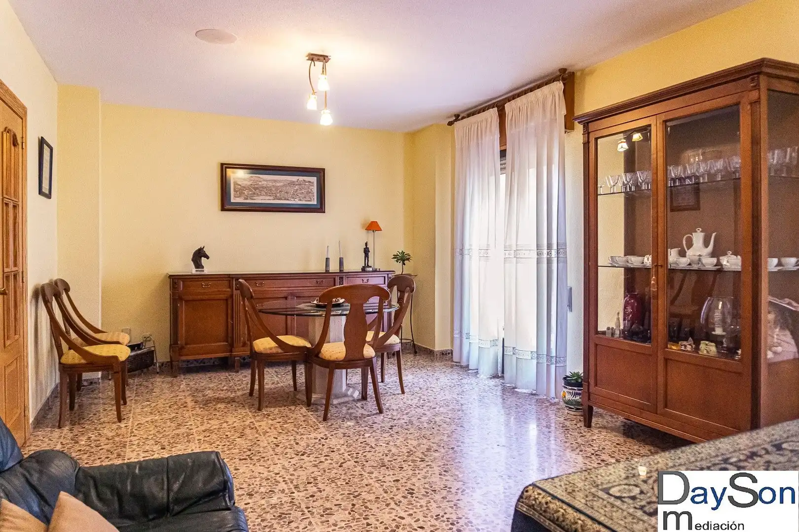 Sala de estar de Piso en venta en Alcalá la Real con Calefacción, Horno y Microondas