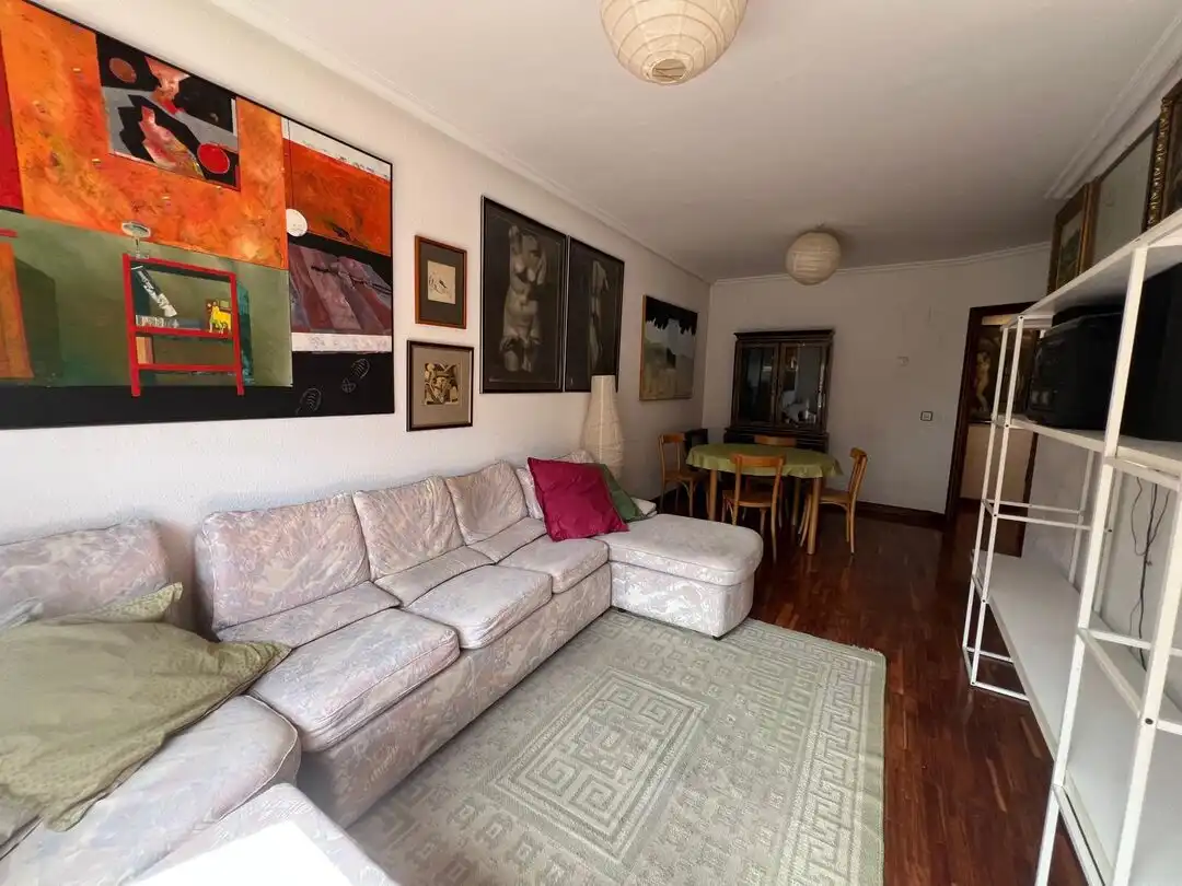 Wohnzimmer von Wohnung zum Verkauf in Vitoria - Gasteiz mit Heizung, Abstellraum und Möbliert