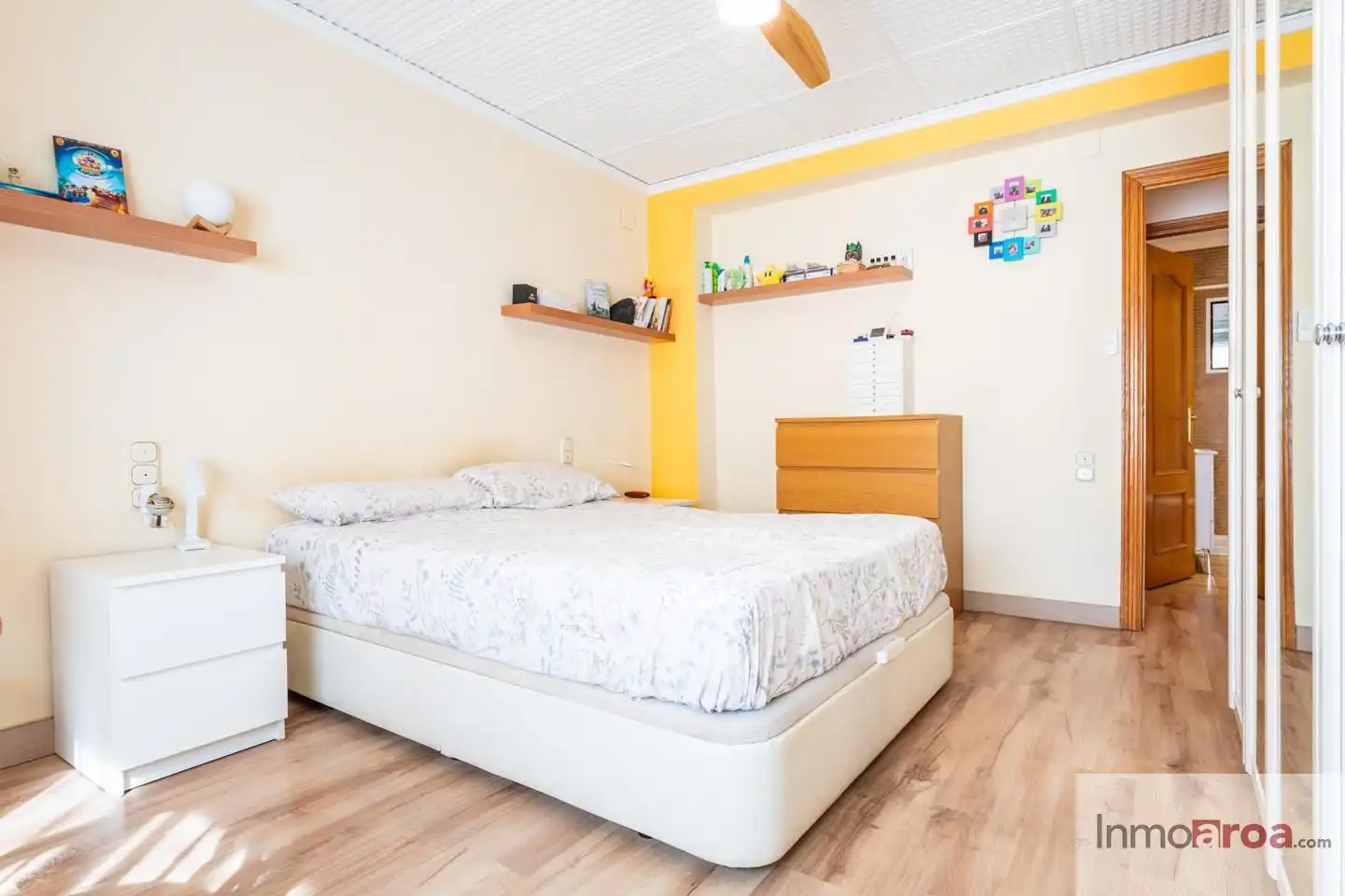 Habitación de Piso en venta en L'Eliana con Calefacción y Balcón