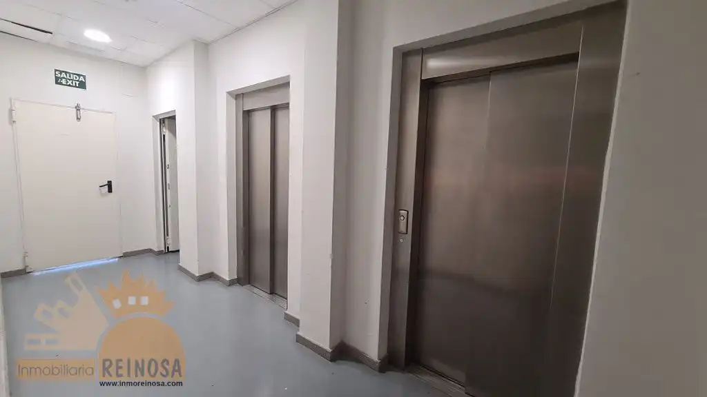 Local comercial en venda a Altorreal - El Chorrico, imagen 30