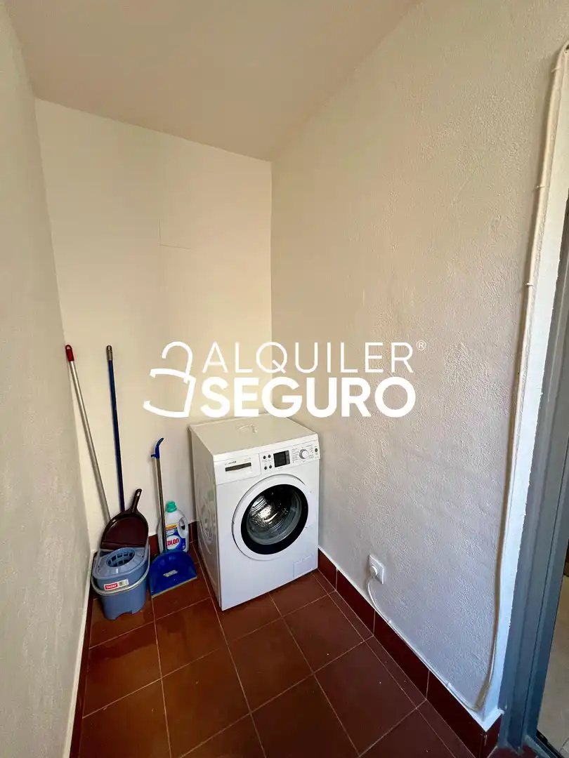 Flat for rent in Alcobendas  with Air Conditioner, Heating and Storage room