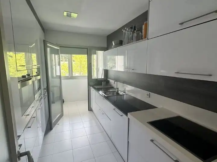 Cocina de Piso para compartir en San Enrique - Guadiaro -  Pueblo Nuevo