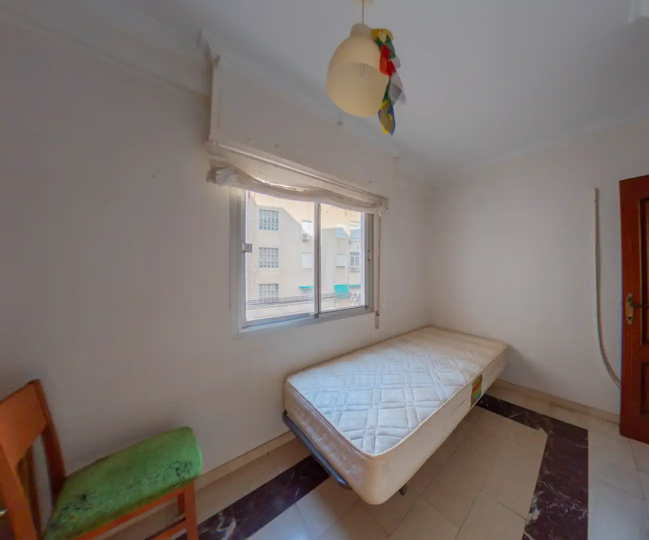 Habitación de Piso en venta en Murcia con Balcón