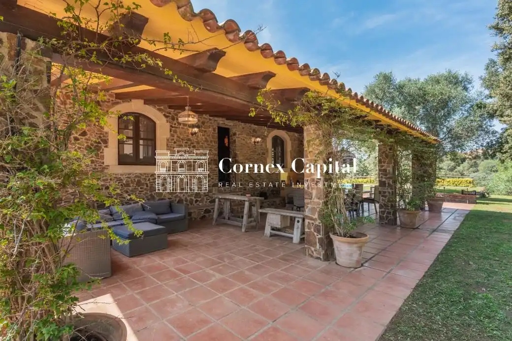 Terraza de Finca rústica de alquiler en Fontanilles con Aire acondicionado, Calefacción y Jardín privado