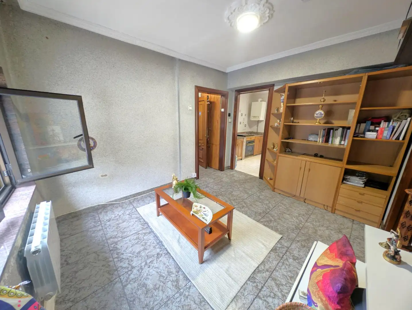 Sala d'estar de Pis en venda en Aller amb Calefacció, Terrassa i Traster