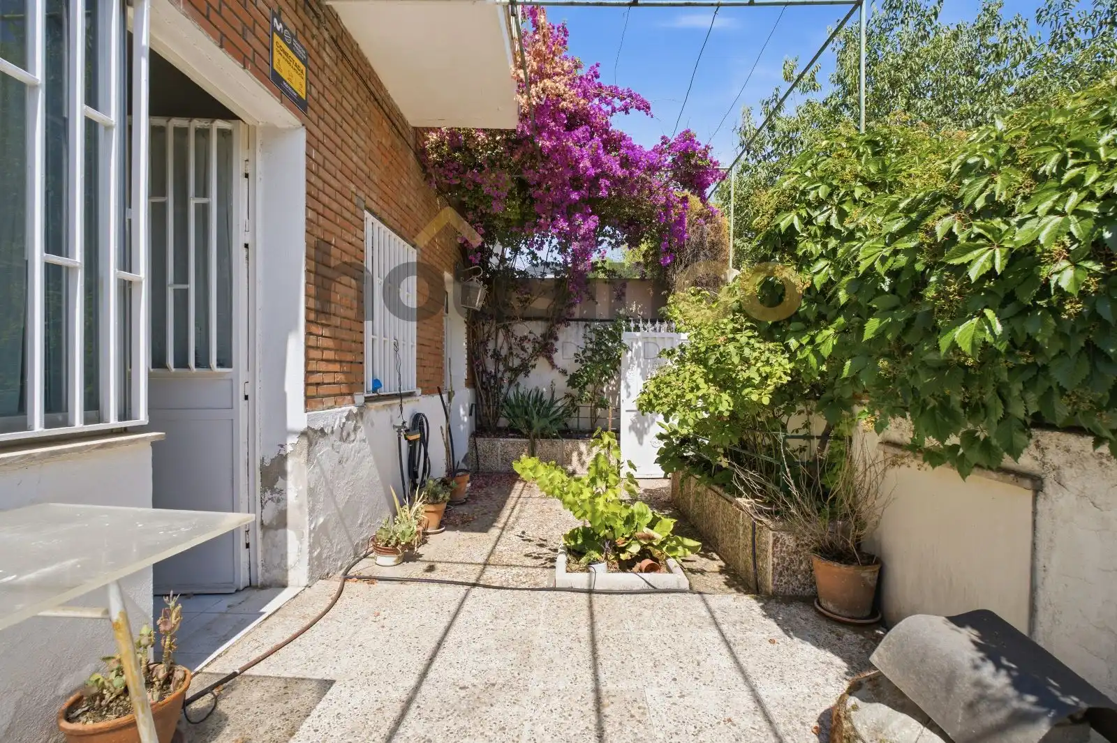 Vista exterior de Casa o xalet en venda en Madrid amb Aire condicionat, Calefacció i Terrassa