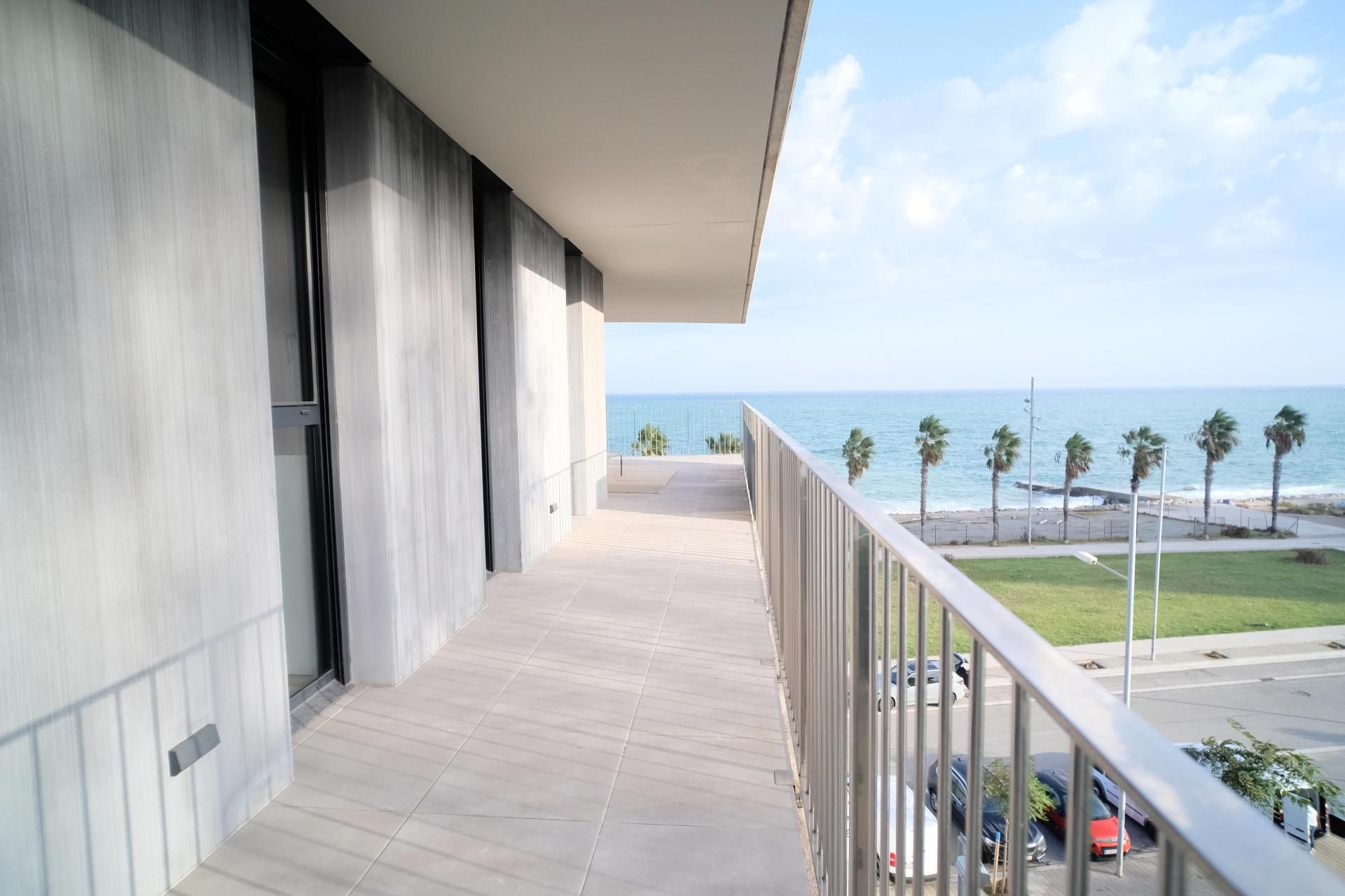 Terrassa de Apartament de lloguer en Badalona amb Calefacció, Jardí privat i Piscina