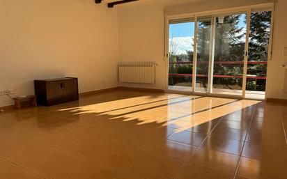 Living room of Single-family semi-detached to rent in San Lorenzo de El Escorial  with Heating, Private garden and Storage room