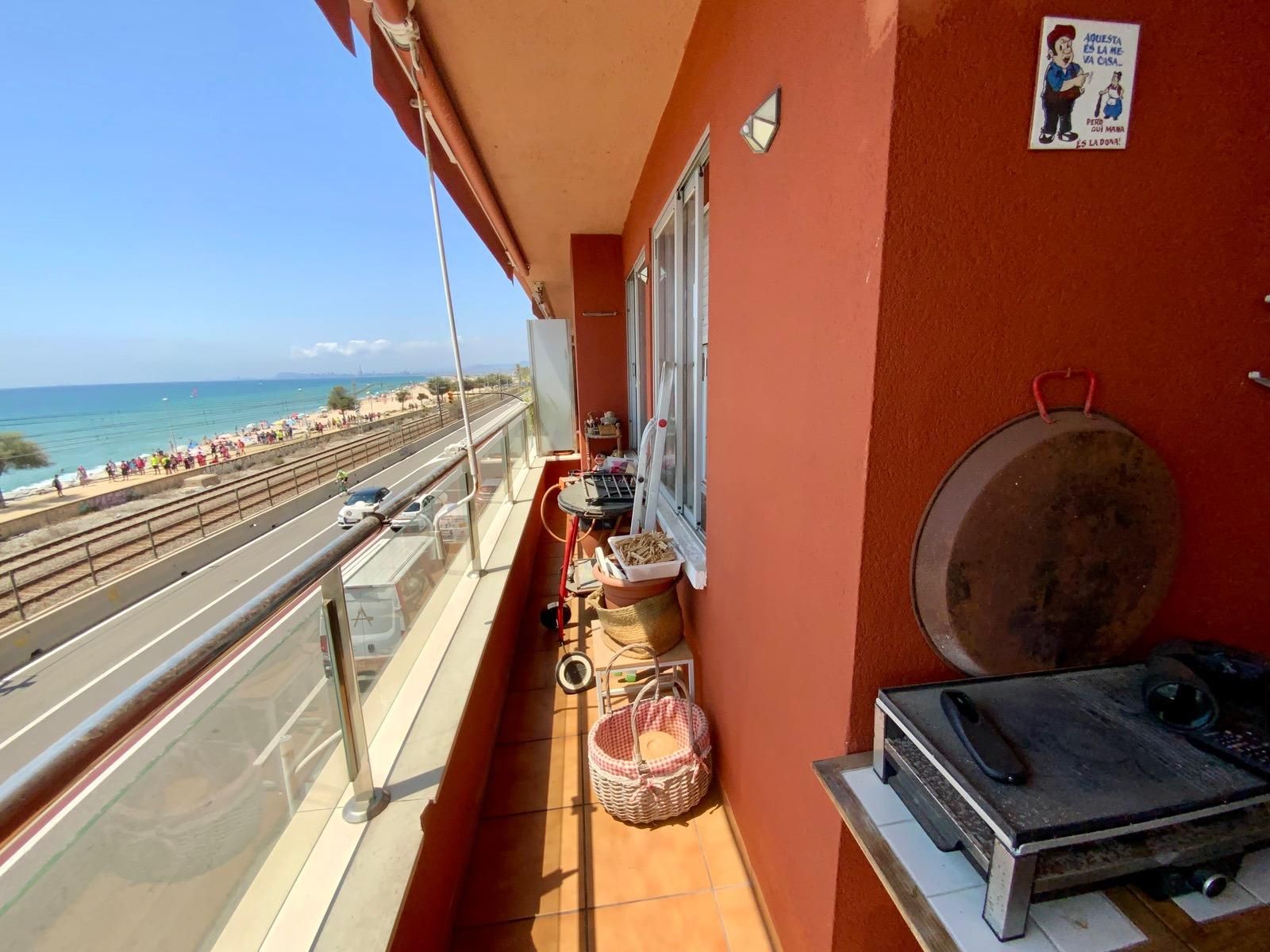 Piso en venta en  ANGEL GUIMERA, Ocata  , El Masnou