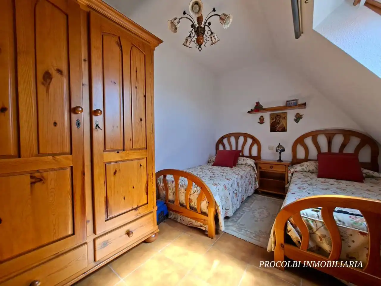 Dormitori de Casa o xalet en venda en El Casar amb Aire condicionat, Calefacció i Jardí privat