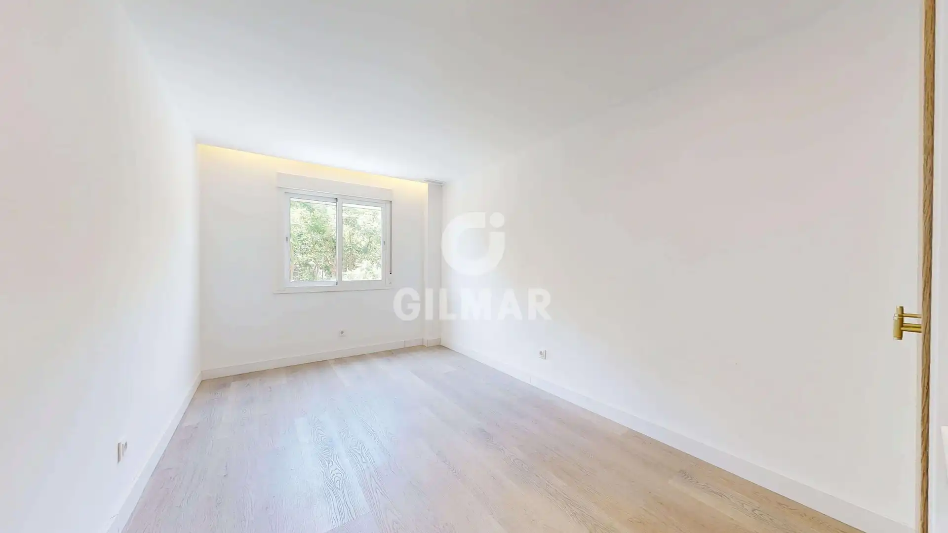 Bedroom of Flat for sale in Fuengirola  with Heating