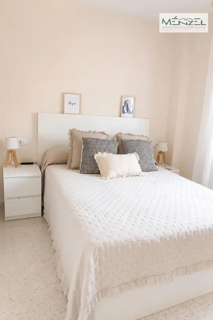 Bedroom of Flat for sale in Sevilla