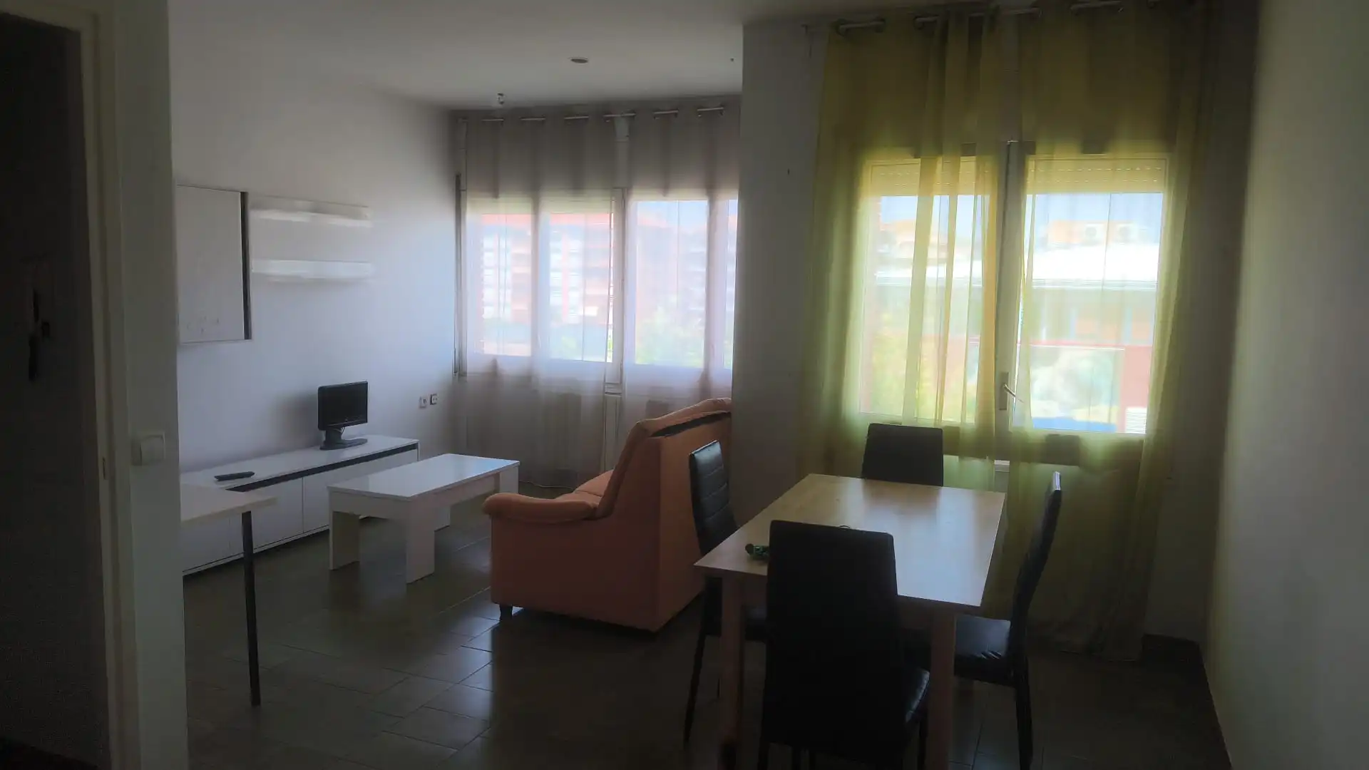 Sala de estar de Piso de alquiler en Igualada con Calefacción, Amueblado y Horno