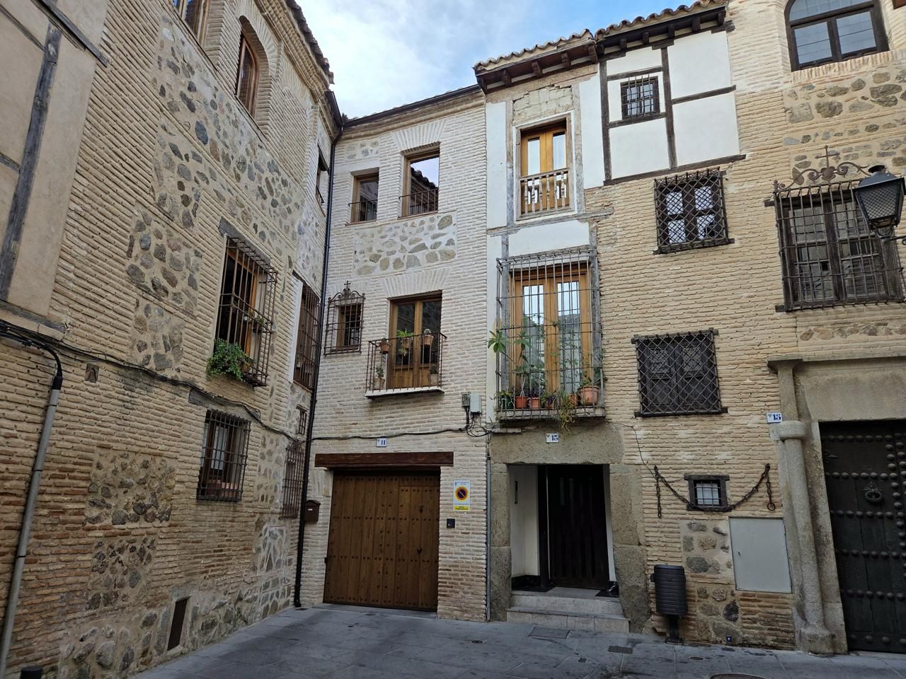 Exterior view of Planta baja for sale in  Toledo Capital  with Air Conditioner and Heating