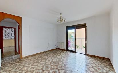 Living room of Flat for sale in Cerdanyola del Vallès  with Balcony