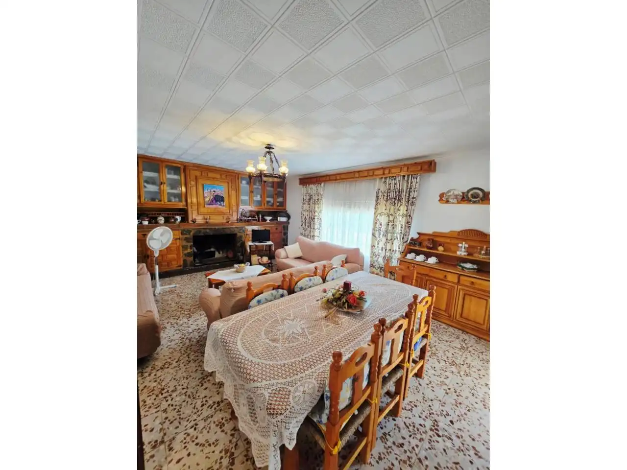 Sala d'estar de Finca rústica en venda en Ossa de Montiel amb Jardí privat i Terrassa