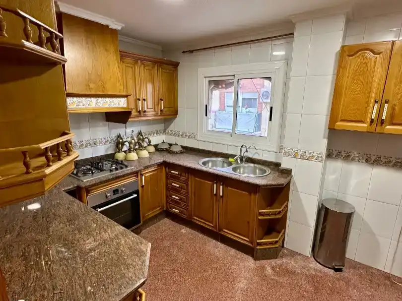 Cocina de Dúplex en venta en Aspe con Aire acondicionado, Trastero y Balcón