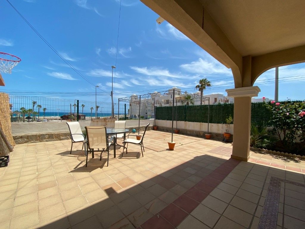 Terrace of House or chalet for sale in Garrucha
