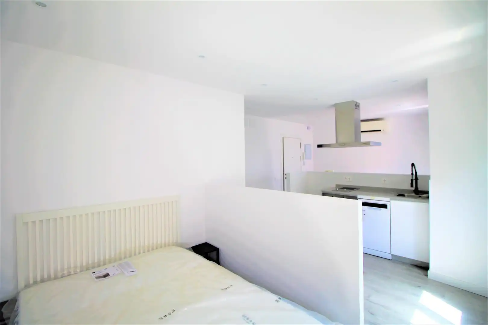 Bedroom of Flat for rent in Carabanchel