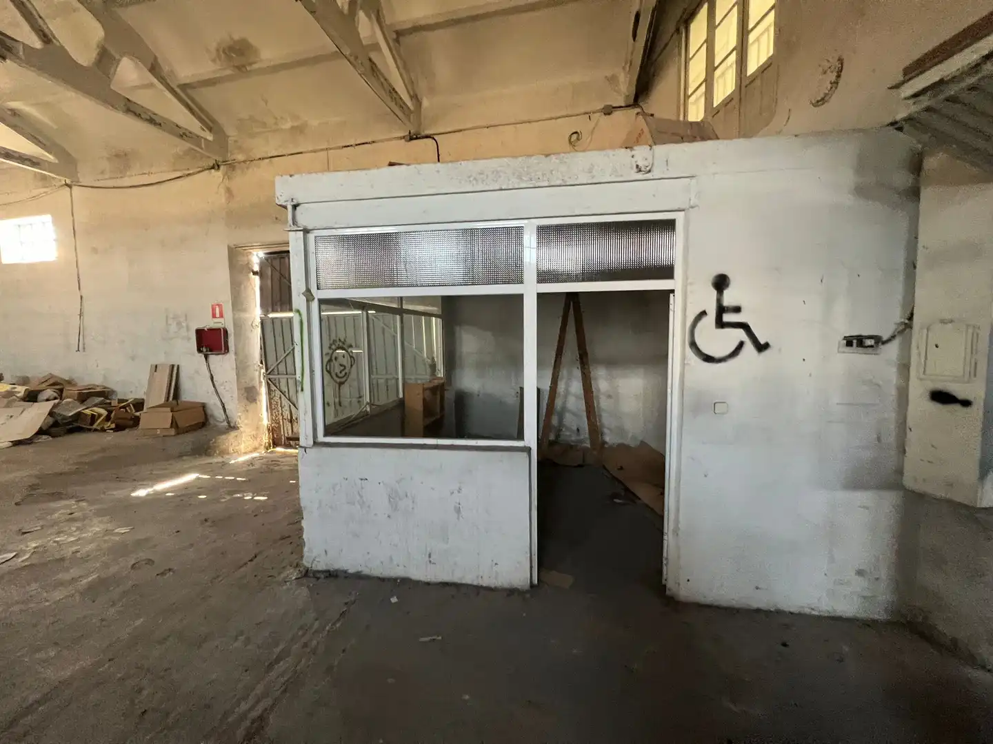 Local en venta en Ávila