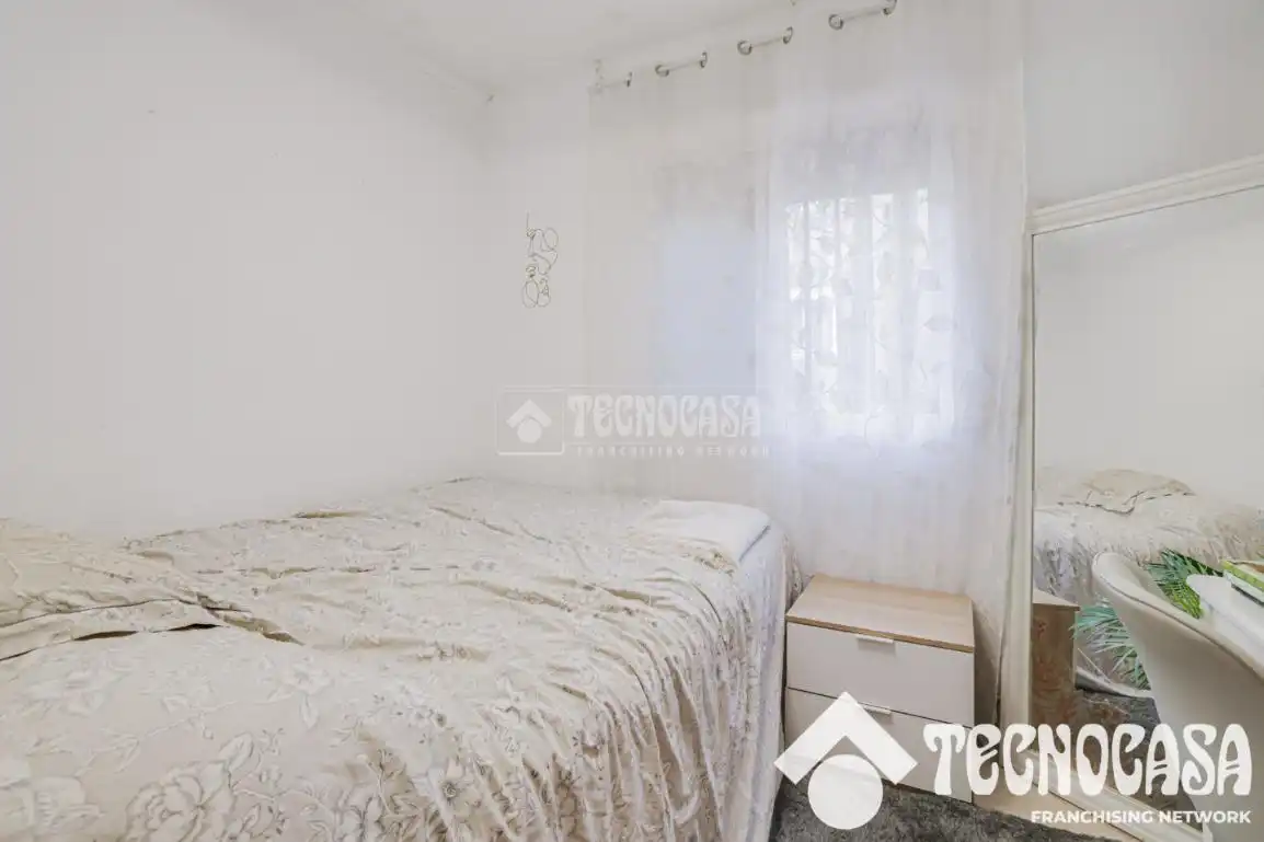 Habitación de Piso en venta en Santa Coloma de Gramenet
