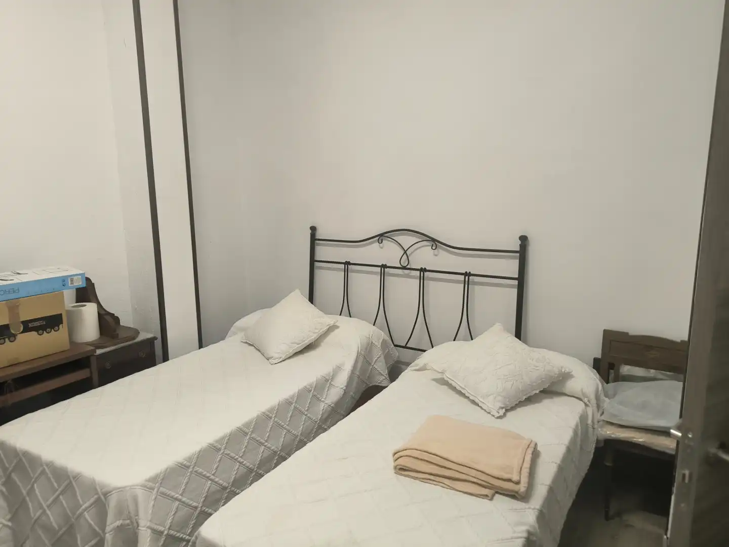 Schlafzimmer von Lagerraum zum Verkauf in Madrid
