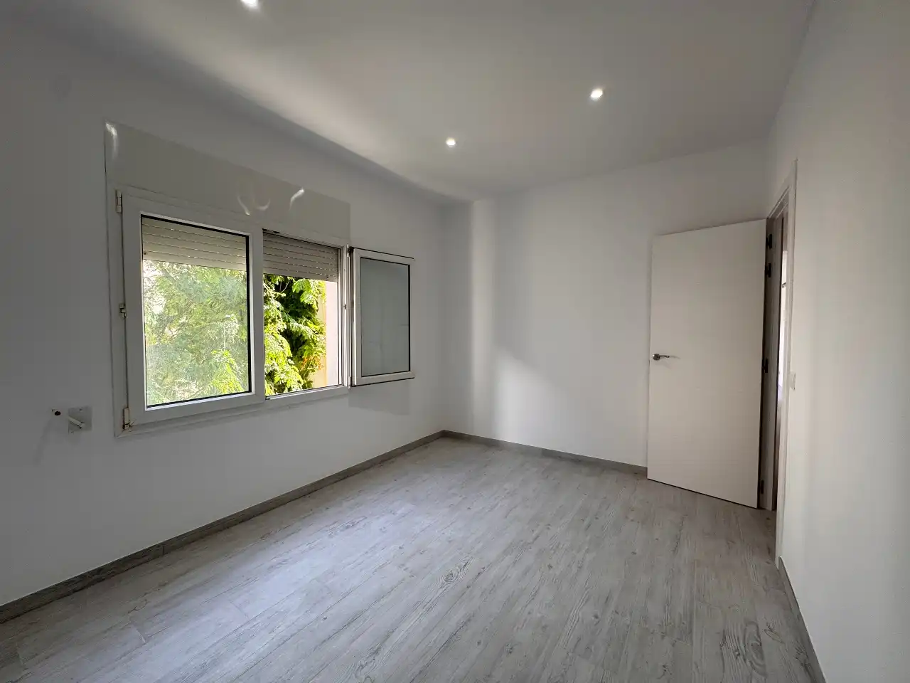 Bedroom of Flat for sale in Palamós  with Air Conditioner, Heating and Parquet flooring