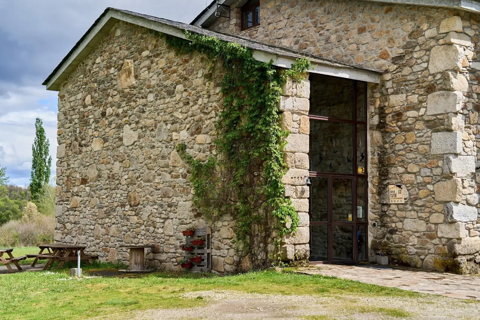Vista exterior de Finca rústica en venta en Cobreros con Aire acondicionado, Calefacción y Jardín privado