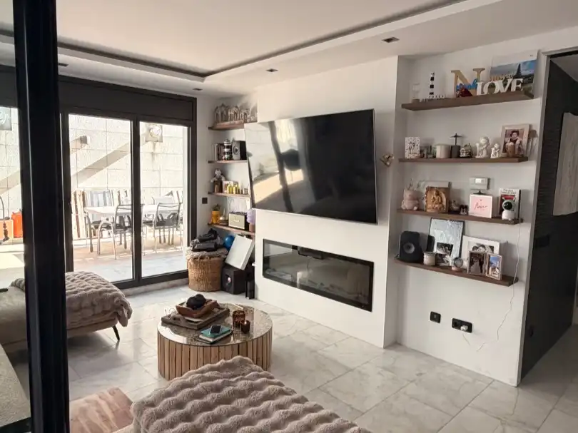 Flat with lift for sale in Carrer de la Vena 14, imagen 2