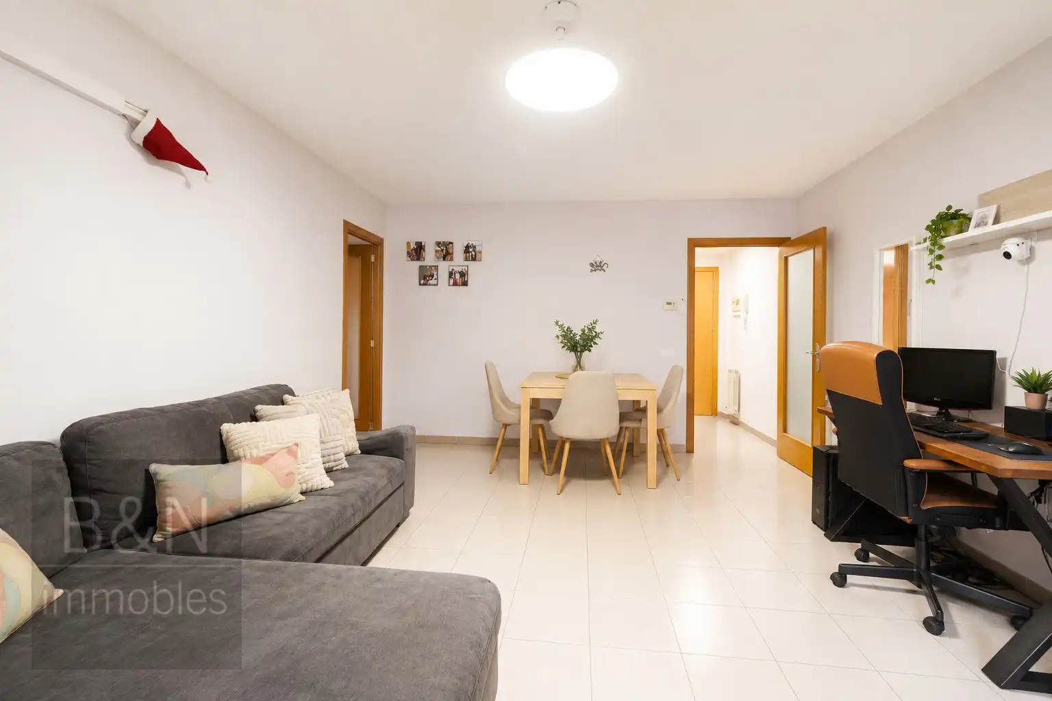 Sala d'estar de Pis en venda en Terrassa amb Calefacció i Terrassa