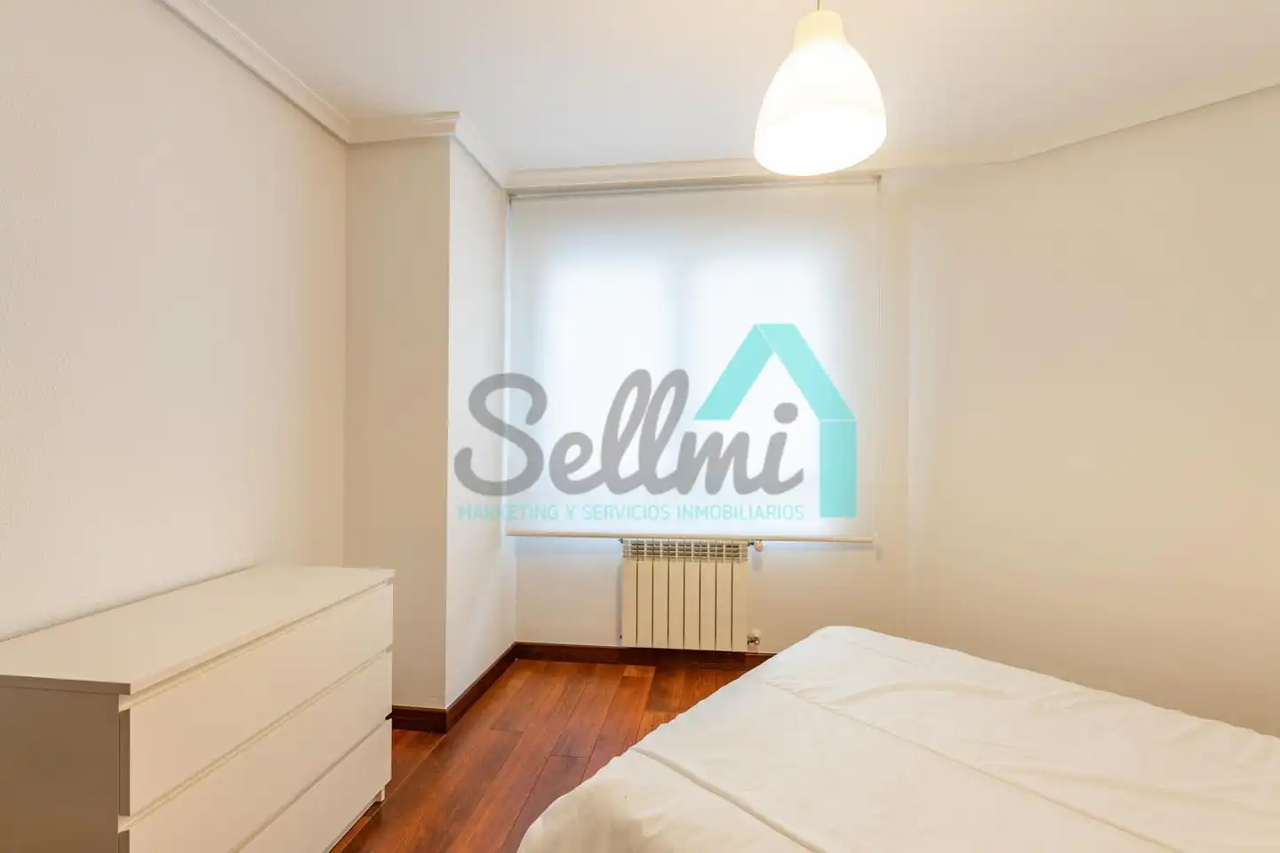 Habitación de Piso en venta en Oviedo  con Calefacción y Parquet