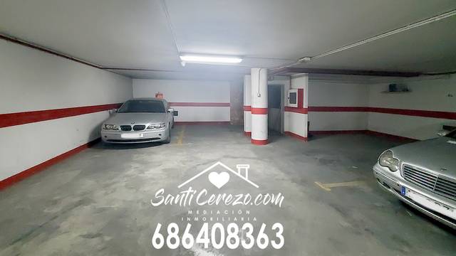 Garaje en Venta en Avenida de Andalucía, 24 en Montilla