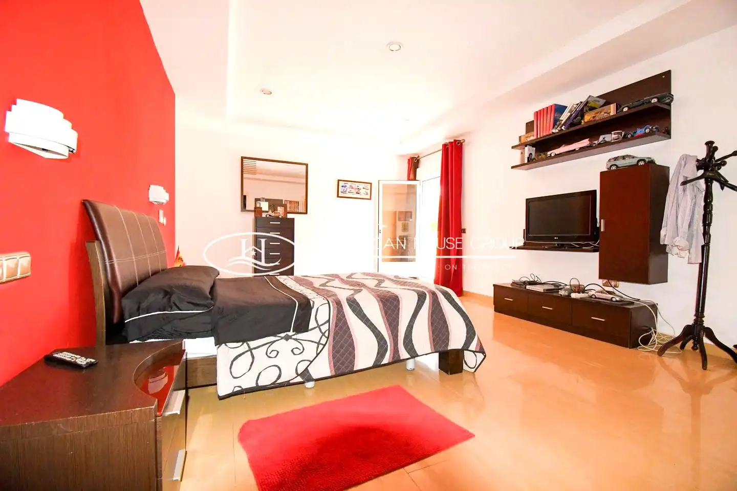 Bedroom of Houses for sale in Chiclana de la Frontera  with Air Conditioner, Heating and Private garden