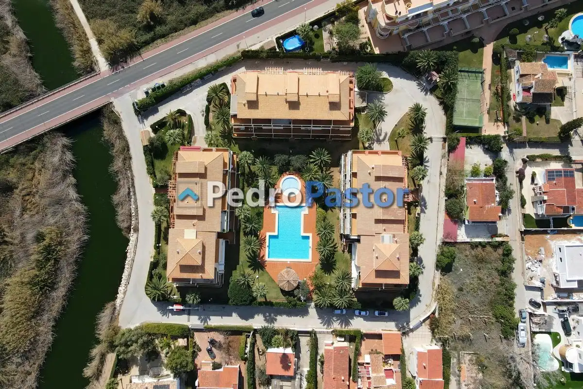 Piscina de Apartamento en venta en Dénia con Aire acondicionado, Calefacción y Jardín privado