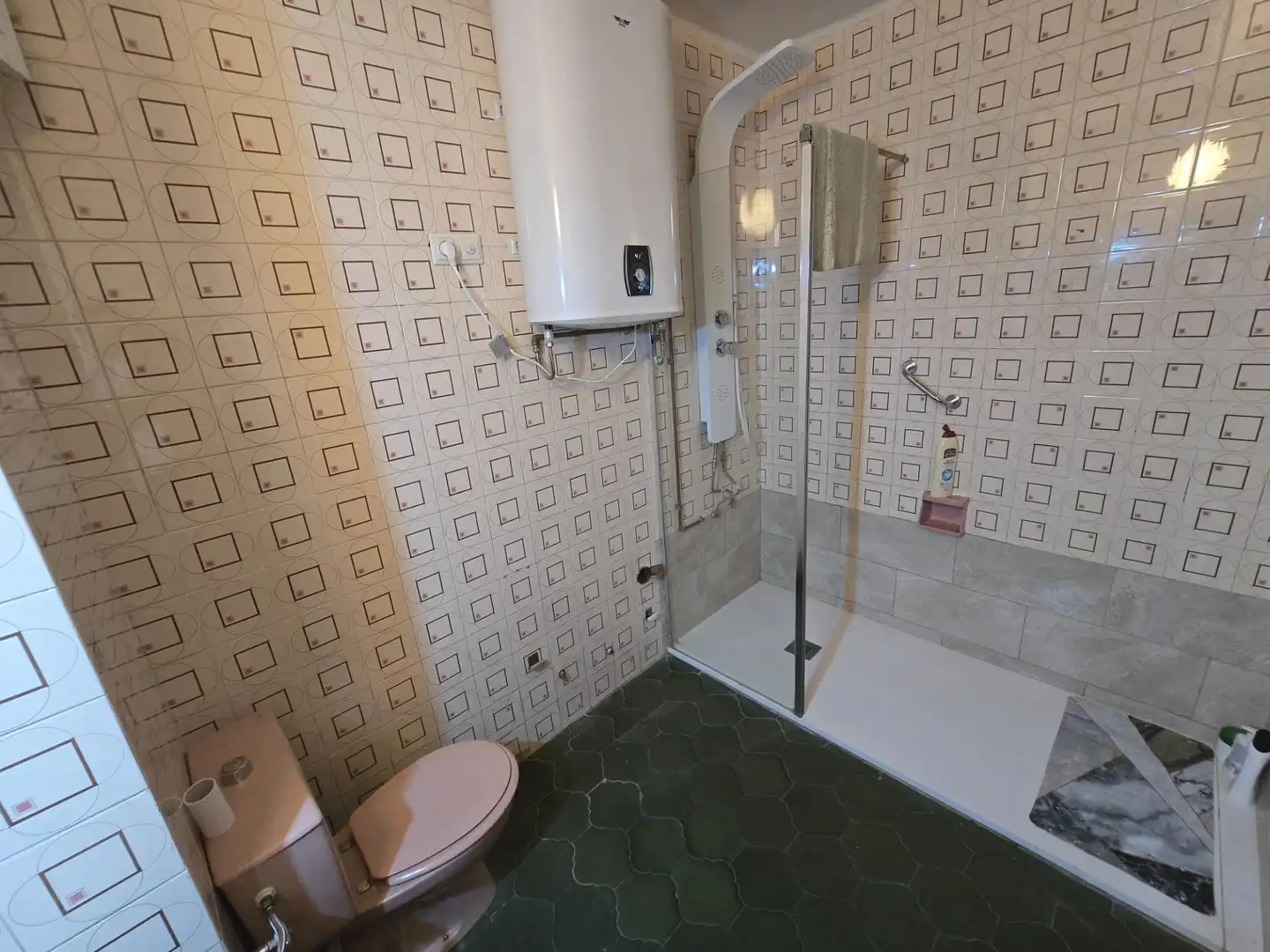 Badezimmer von Wohnung zum Verkauf in Córdoba mit Klimaanlage, Heizung und Abstellraum