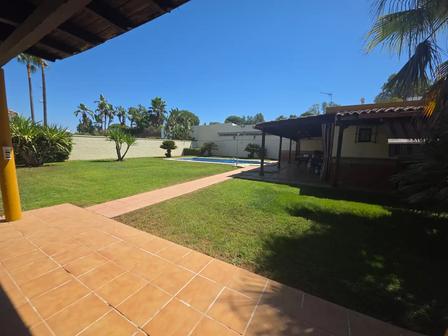 Jardín de Casa o chalet en venta en Alcalá de Guadaira con Aire acondicionado, Calefacción y Jardín privado