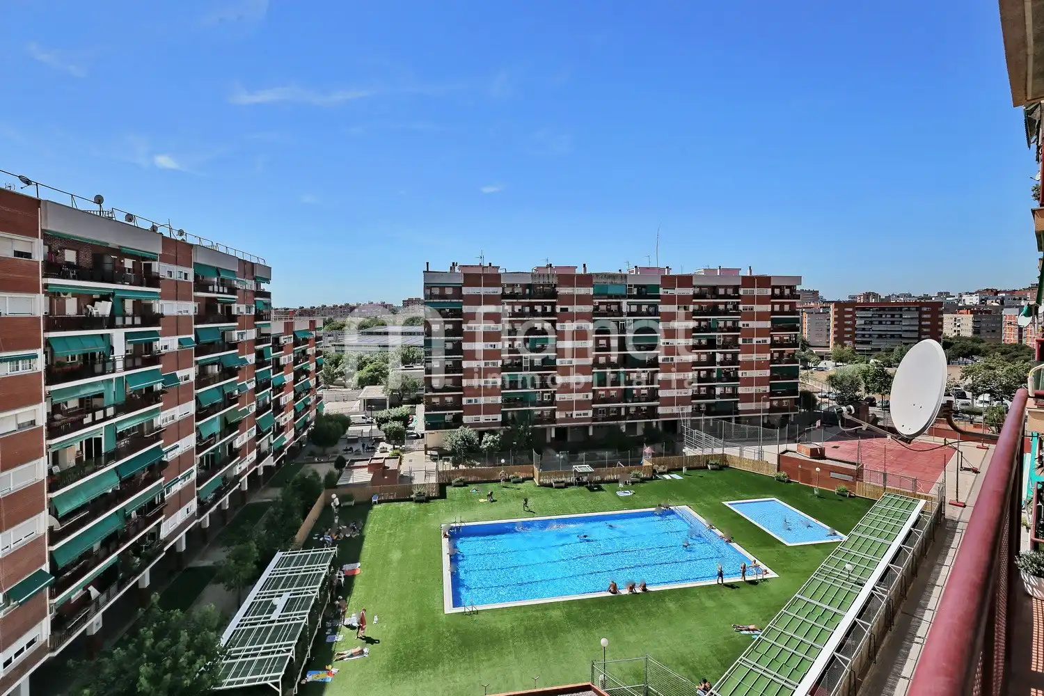 Swimming pool of Flat for sale in Sabadell